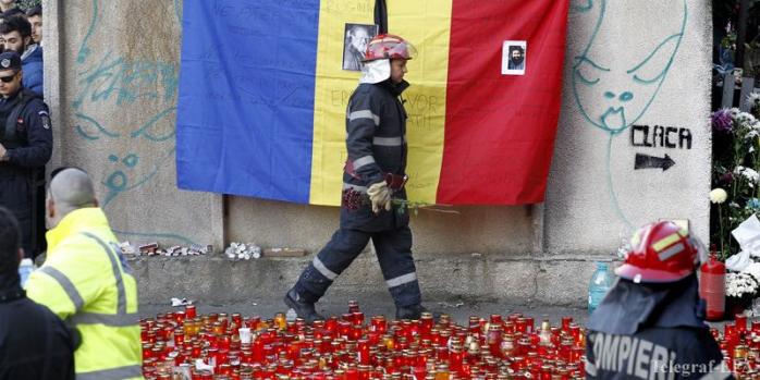 Продовжують помирати постраждалі при пожежі в нічному клубі Бухареста: вже 50 жертв