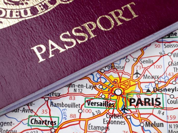 Франция до 13 декабря приостановила действие Шенгенского соглашения