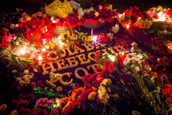 Порошенко предложил правительству создать мемориал Небесной сотни и музей Революции достоинства