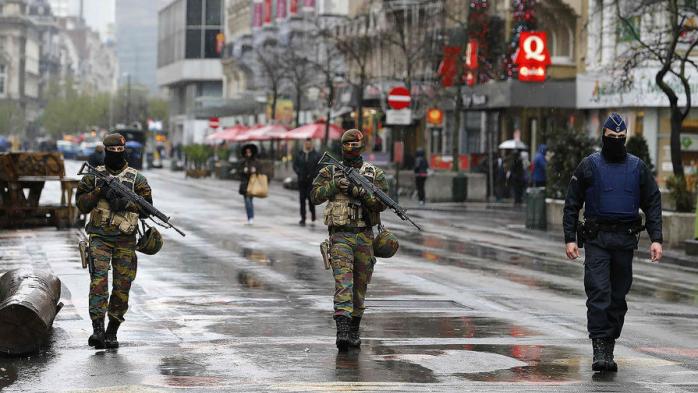 У Бельгії шукають двох терористів з бомбою