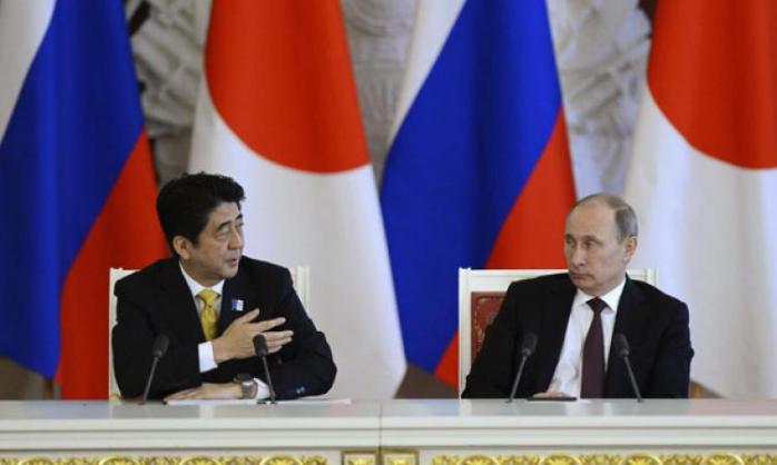Япония намерена вести активные переговоры с РФ по возвращению части Курил