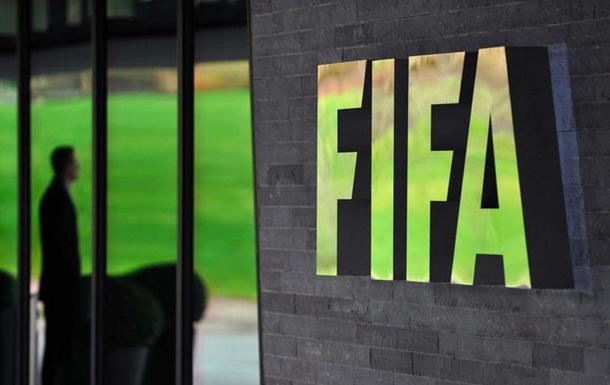 Генпрокурор США: Восемь чиновников ФИФА признались в коррупции