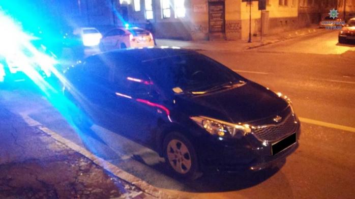 Львовская полиция задержала пьяного священника за рулем