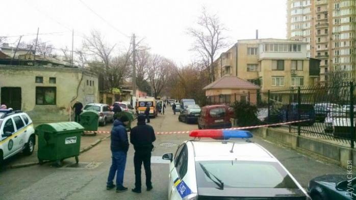 В Одесі затримали чоловіка, що погрожував підірвати гранату (ФОТО)