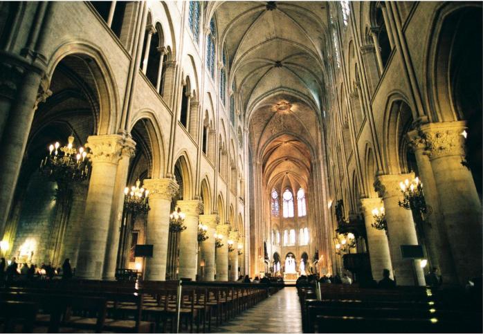 В церквях Франции усиливают меры безопасности накануне Рождества