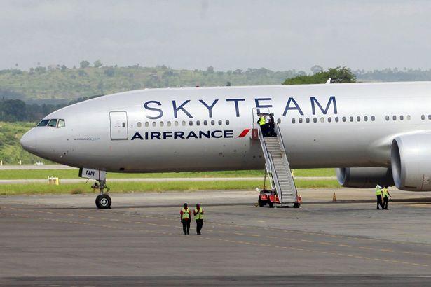 Руководство Air France опровергло сообщение о бомбе на борту самолета в Кении