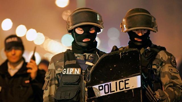 Во Франции предотвратили теракт против полиции и военных