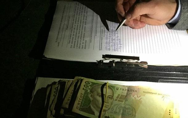 В Киеве на взятке в 17,5 тыс. грн «погорел» полицейский