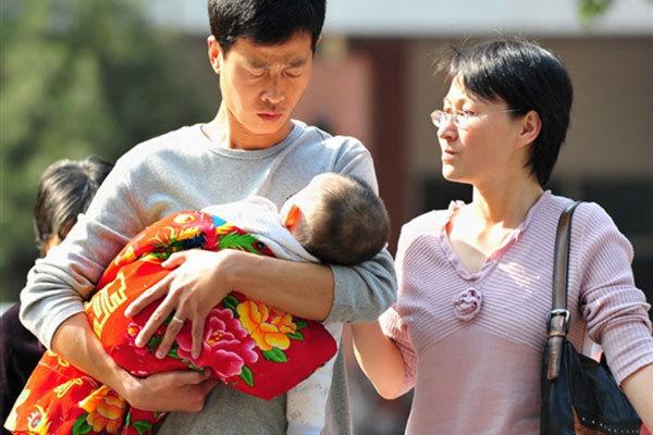 Китайцы смогут иметь двоих детей с января 2016 года