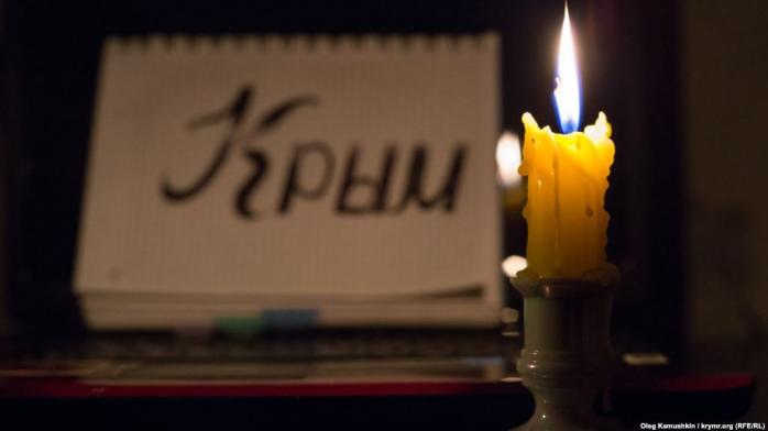 Путін поставив кримчан перед вибором: перебої зі світлом або контракт з Києвом, де Крим — частина України