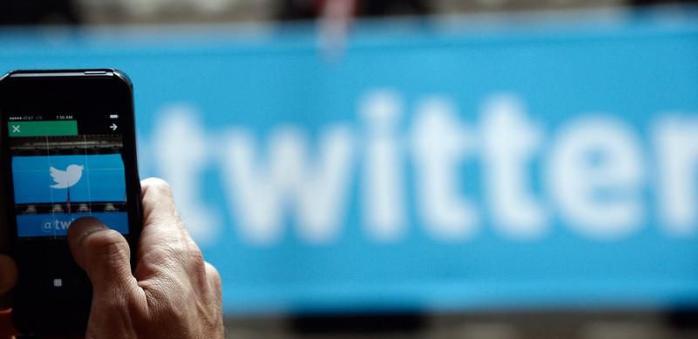Twitter блокирует украинские аккаунты из-за жалоб российских ботов