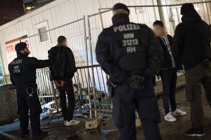 В Кельне задержаны более 30 человек за беспорядки в канун Нового года