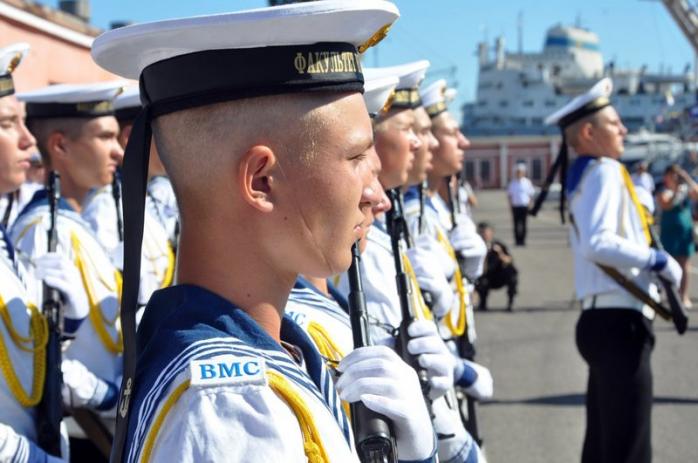 В Одесі матрос ВМС відбив напад на військовий об’єкт