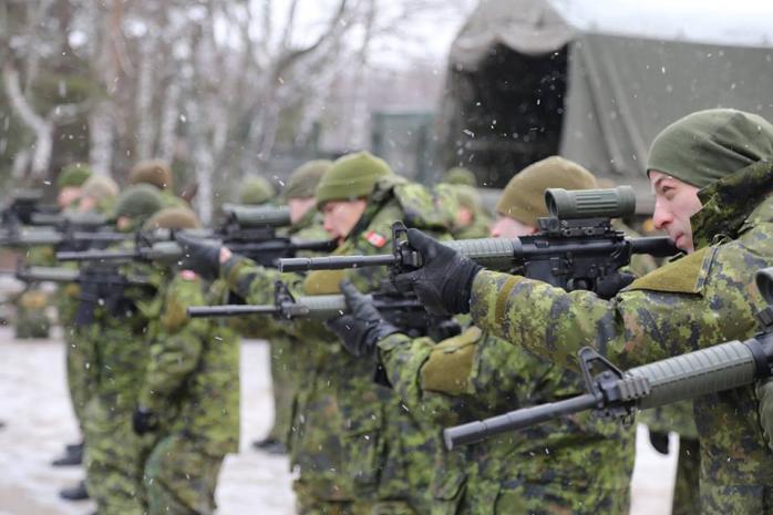 Канадські військові прибули до України навчати солдатів ВСУ