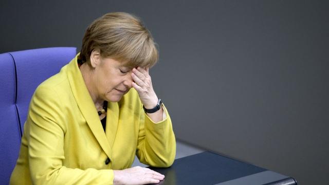 Меркель признала, что ситуация с мигрантами вышла из-под контроля