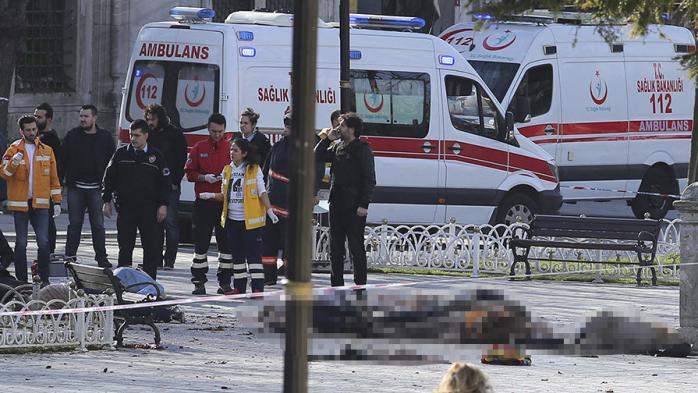 Жертв теракту в Туреччині вже 11