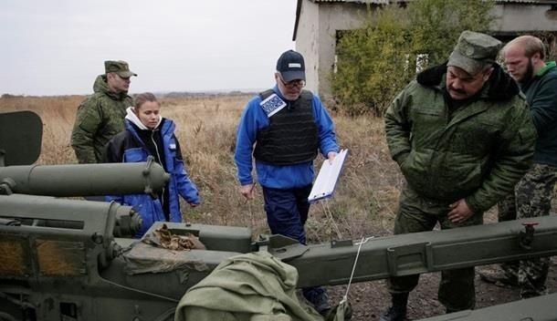 Под Луганском наблюдатели ОБСЕ зафиксировали большое количество танков