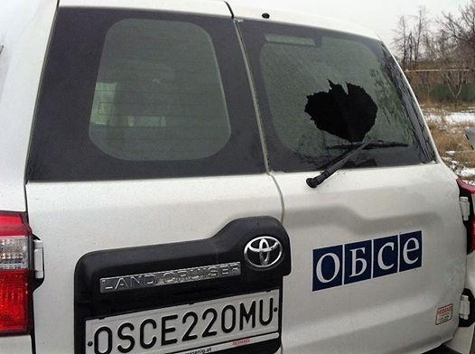 Боевики снова обстреляли наблюдателей ОБСЕ