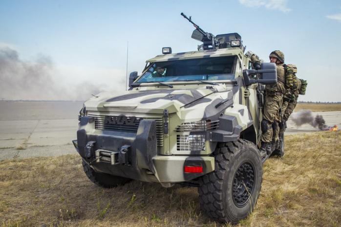 США допоможуть Україні тренуванням нацгвардійців і військовими автомобілями