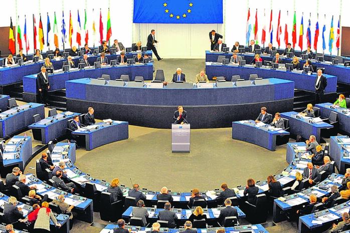Європарламент закликав прискорити скасування віз для України