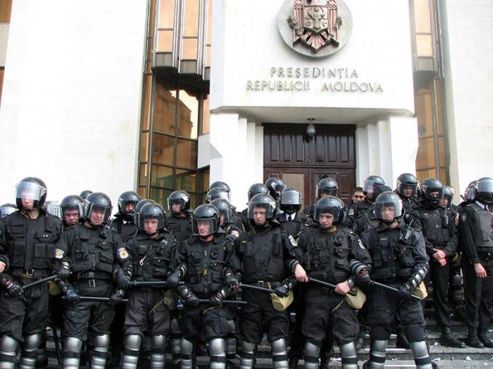 Криза у Молдові: опозиція відмовляється від переговорів