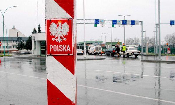 Між РФ і Польщею припинилися автомобільні перевезення