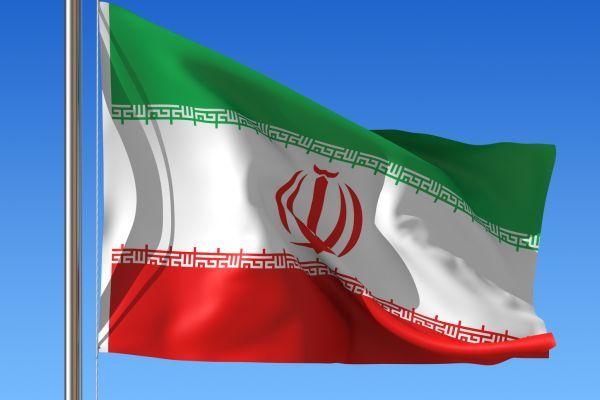 Иран заключил первый после отмены санкций контракт на продажу нефти в Европу