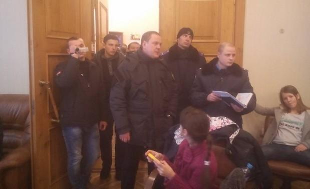 В кабинете министра юстиции Петренко произошла потасовка (ВИДЕО)