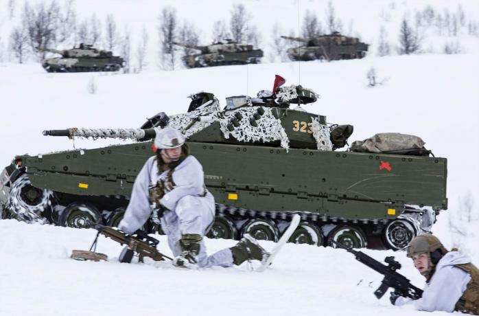 Канада проведе арктичні військові навчання з Польщею і США