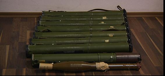 В Днепропетровске обнаружили спрятанные гранатометы и боеприпасы (ФОТО)