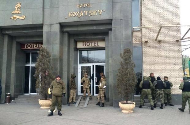 Представители Минобороны провели переговоры в отеле «Казацкий»