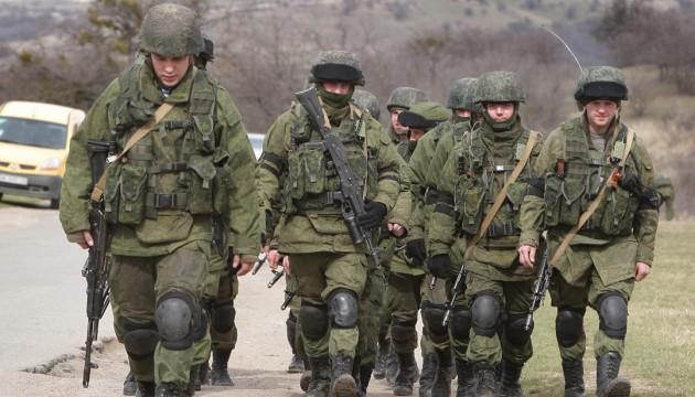 В Красный Луч переброшены 70 российских военных