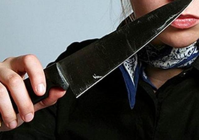 В Канаде школьница ранила ножами девять человек