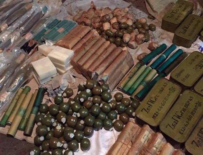 На Киевщине изъят огромный арсенал боеприпасов из зоны АТО (ФОТО)