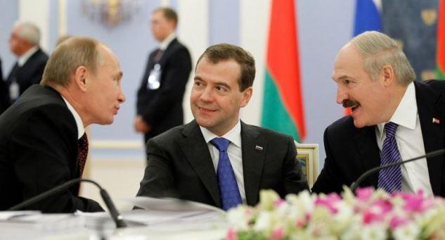 Лукашенко переплутав Путіна з Медведєвим на зустрічі в Мінську