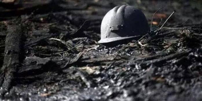 В России произошли взрывы на шахте, минимум четверо погибших