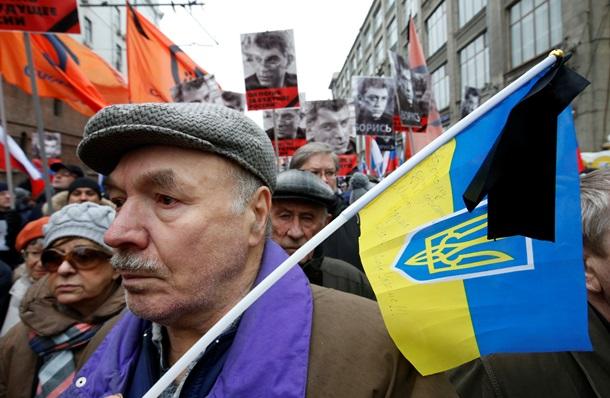У Москві на пам’ятному марші Нємцова заспівали гімн України (ВІДЕО)