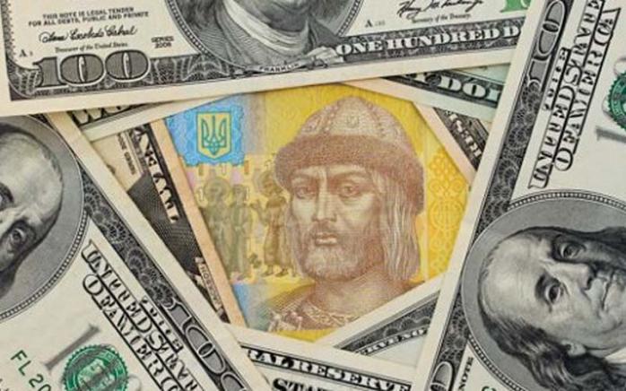 Курс гривні: що врятує українців від чергового витка девальвації
