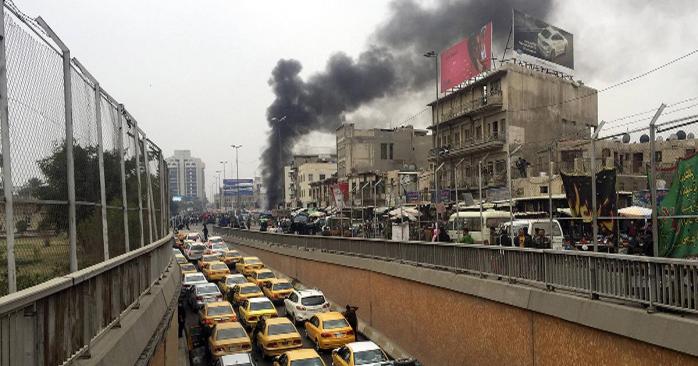 Смертники взорвали 30 человек на рынке в Багдаде