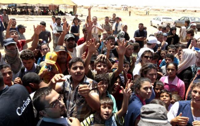 Власти Нидерландов нашли среди сирийских беженцев 10 военных преступников
