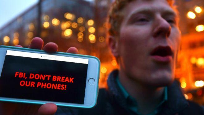 Суд Бруклина запретил ФБР требовать от Apple взломать iPhone наркоторговца