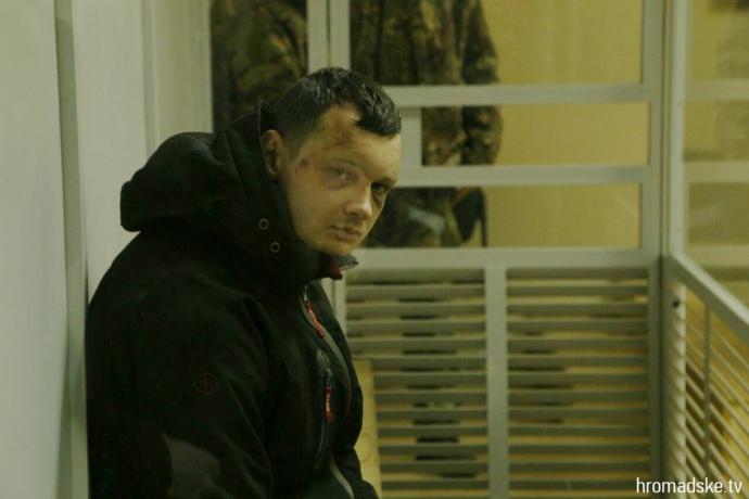 Лідера «Азов-Криму» Краснова з суду забрали медики, засідання перенесено