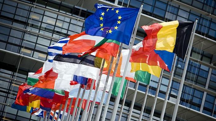 ЕС намерен восстановить свободное передвижение в Шенгенской зоне к ноябрю — СМИ
