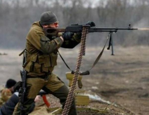 Террористы ЛНР открыли огонь по своим дезертирам, пытавшимся сдаться ВСУ
