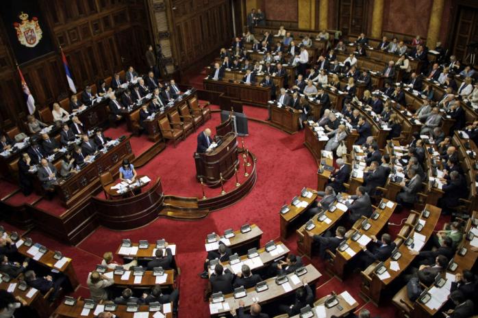 У Сербії розпустили парламент, позачергові вибори відбудуться 24 квітня