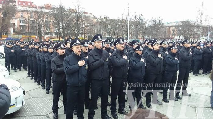 В Полтаве приступила к работе новая патрульная полиция (ФОТО, ВИДЕО)