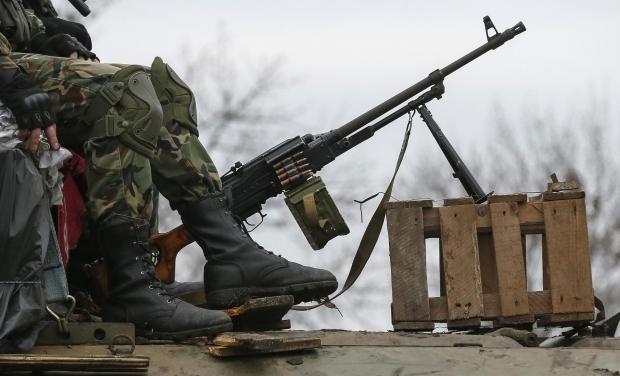В районе Мариуполя в бою погибли двое украинских военных и 30 боевиков — Лысенко
