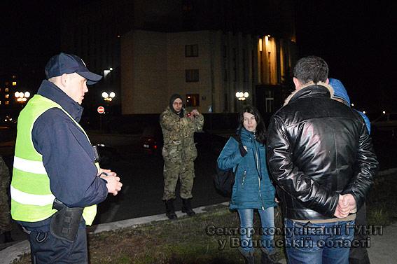 Пьяный экс-член комиссии по аттестации полицейских устроил стрельбу на улице в Луцке (ВИДЕО)