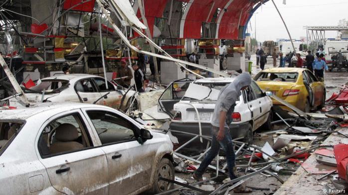 Смертник з ІДІЛ підірвав бензовоз в Іраку: близько 50 жертв