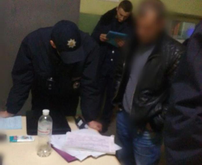 У Львові п’яний екс-кандидат в депутати напав на поліцейських